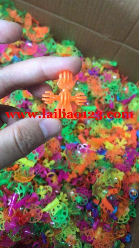 大量如图塑料小玩具订单，寻找厂家，寻找图