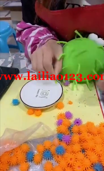 粘球球手工活外发，寻找手工活加工厂，要做