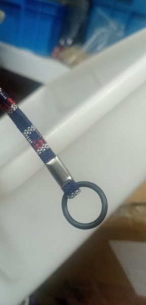大量采购05不锈钢扣和软胶圈，有现货的工