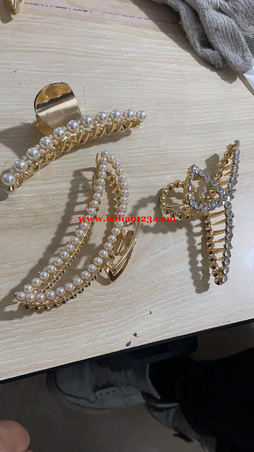 抓夹外发，寻找有这样产品的厂家吗。微信联