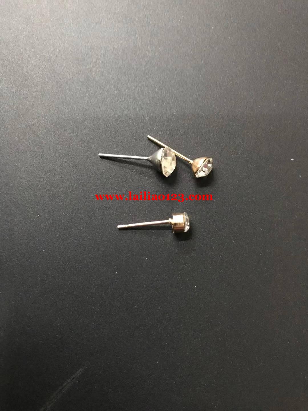 寻找长期合作能点如图尖杯耳钉，车杯耳钉的