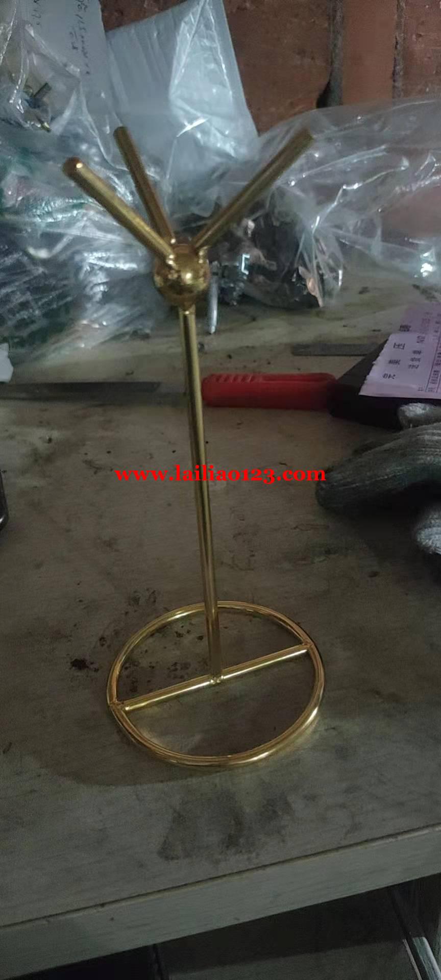 铁工艺品订单外发，如图，寻找做铁工艺品有