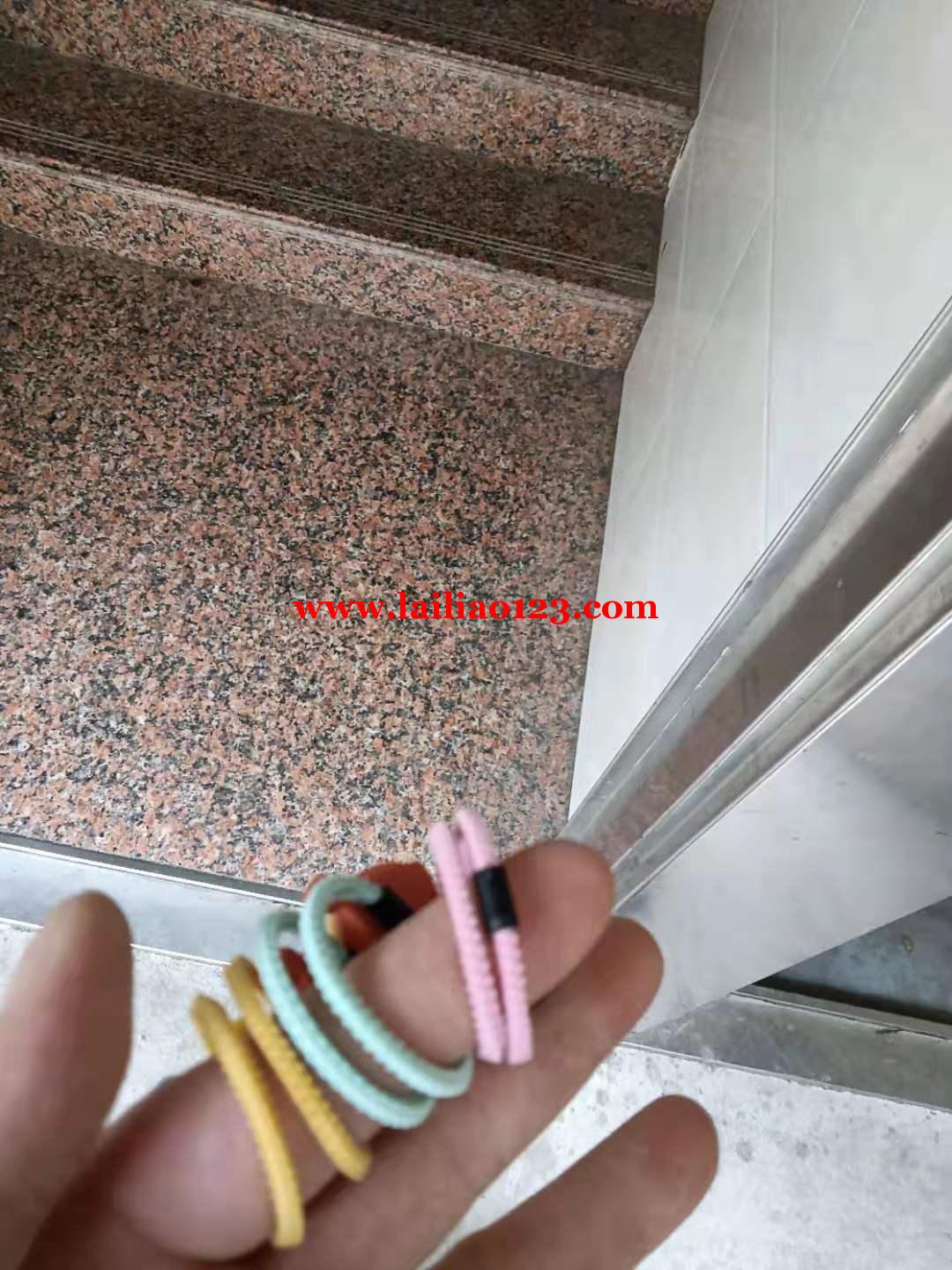 如图，谁家有这样的头绳和配件电话联系