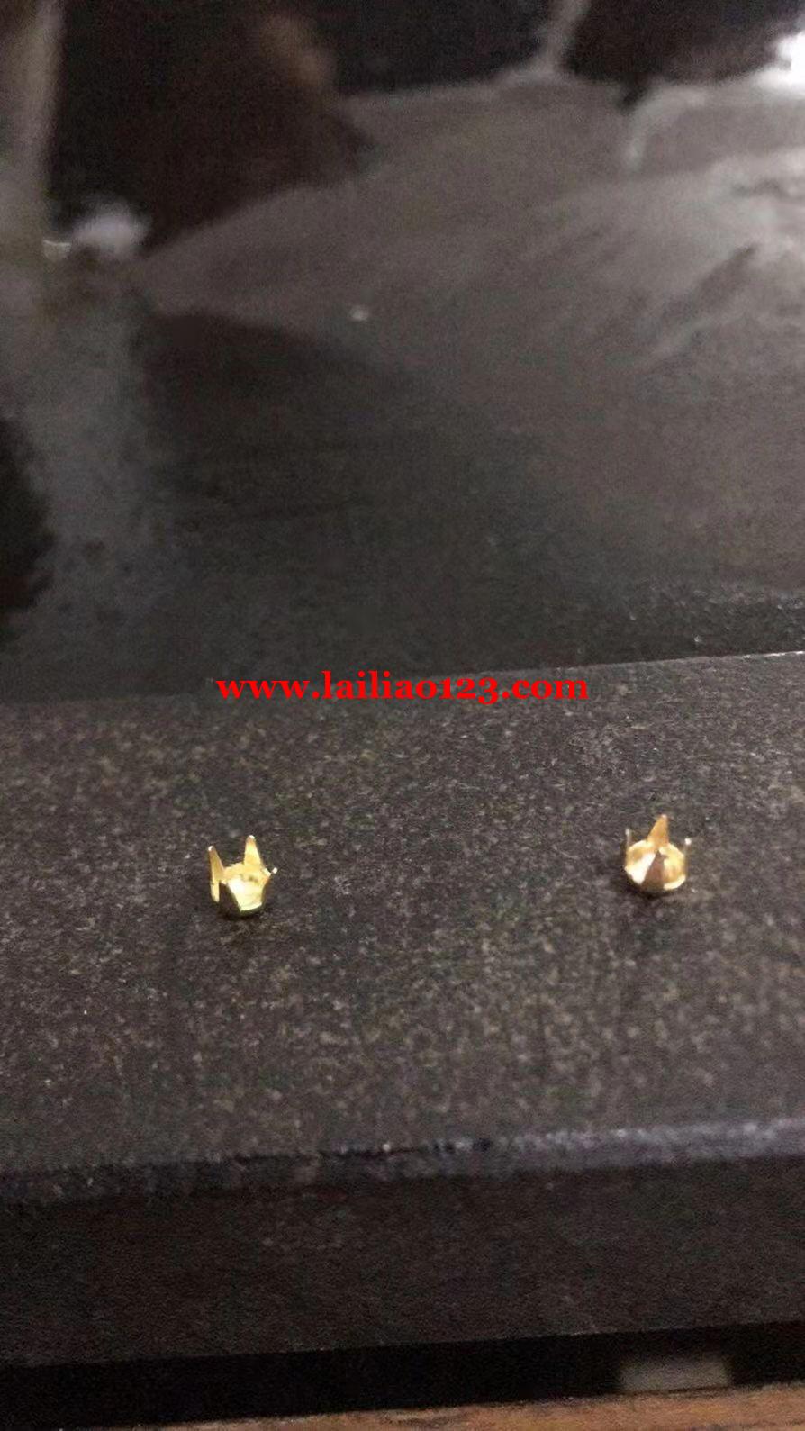 如图，有四爪钉订单外发，谁家有做这个四爪