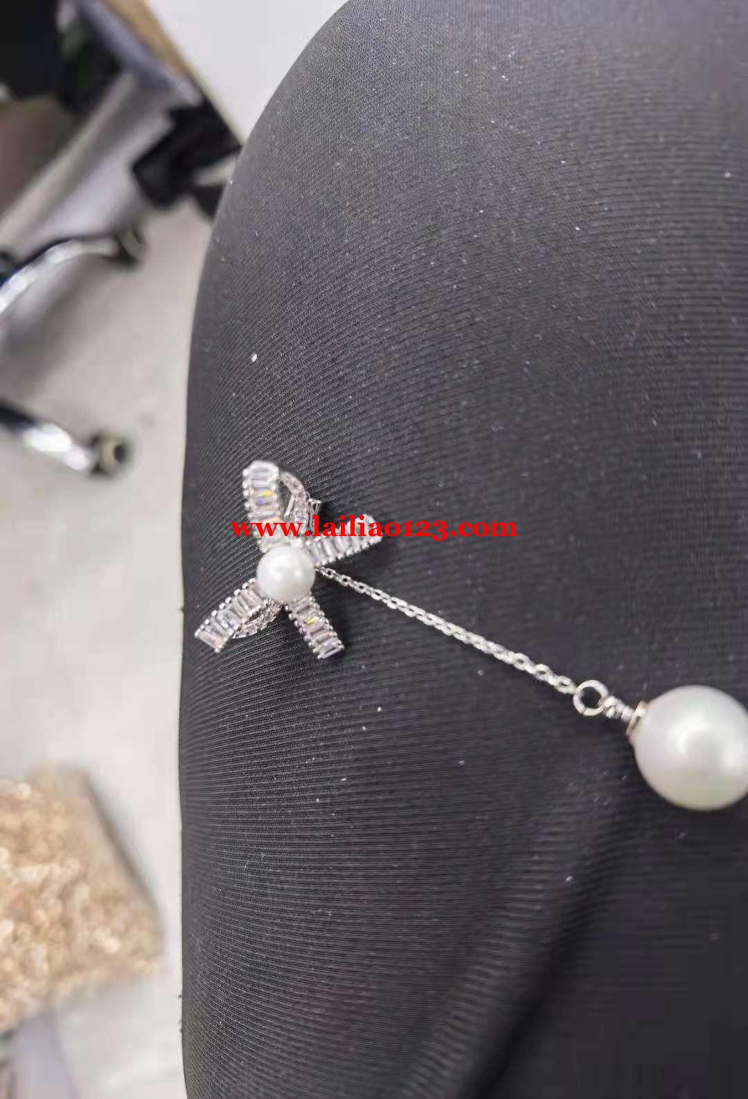 寻找现货，如图，找这个货220个，有的联