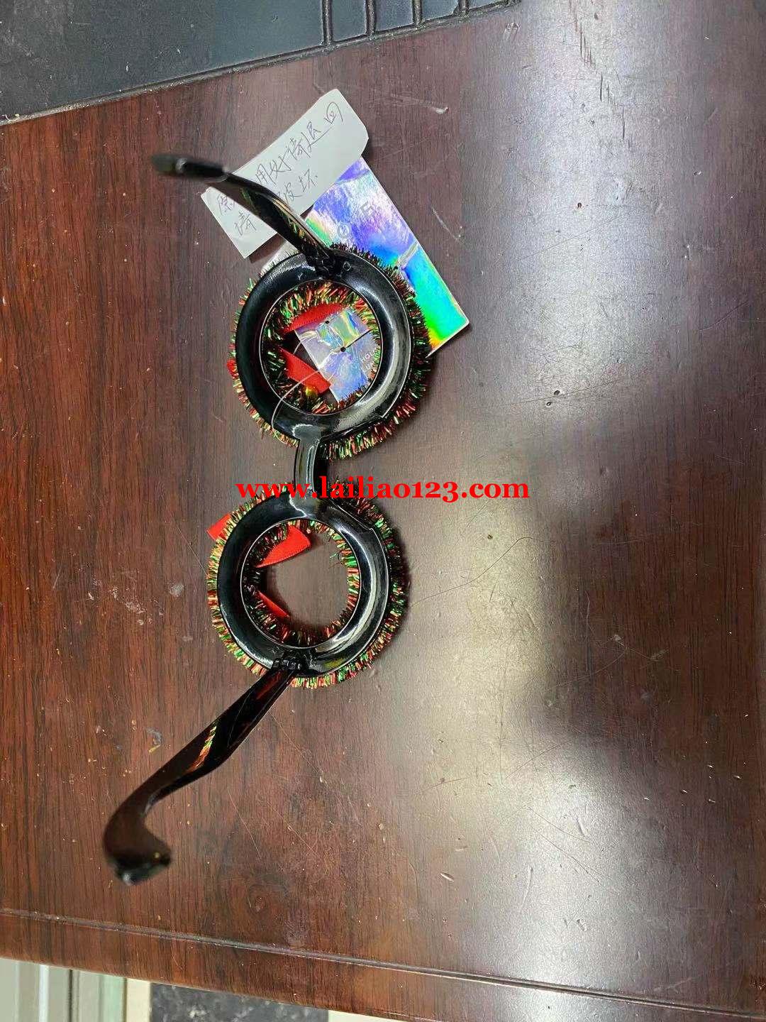 圣诞眼镜成品订单外发，如图，寻找厂家，采