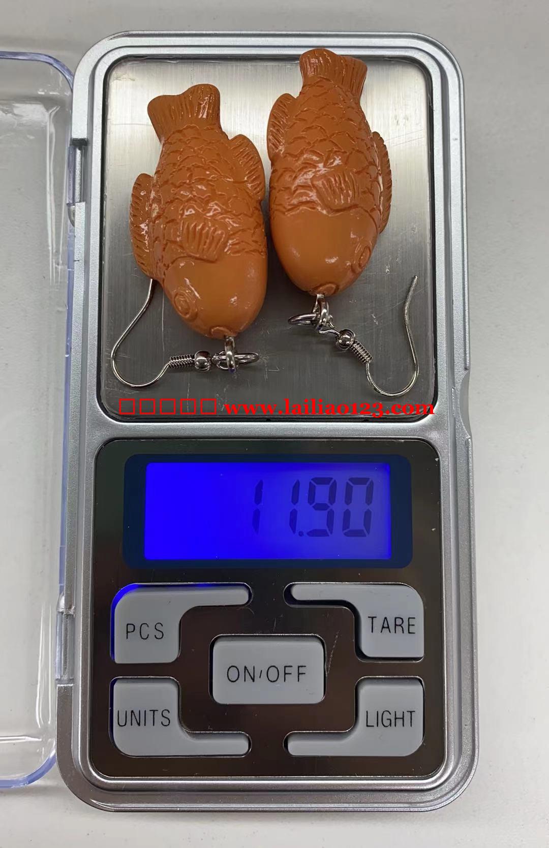 如图树脂配件(立体的鱼)，数量3千个，能