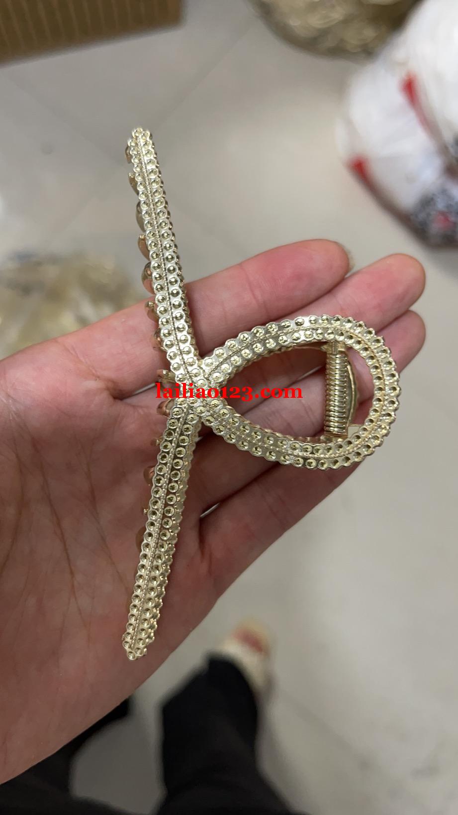 找机器点钻️工厂，有磨具的联系