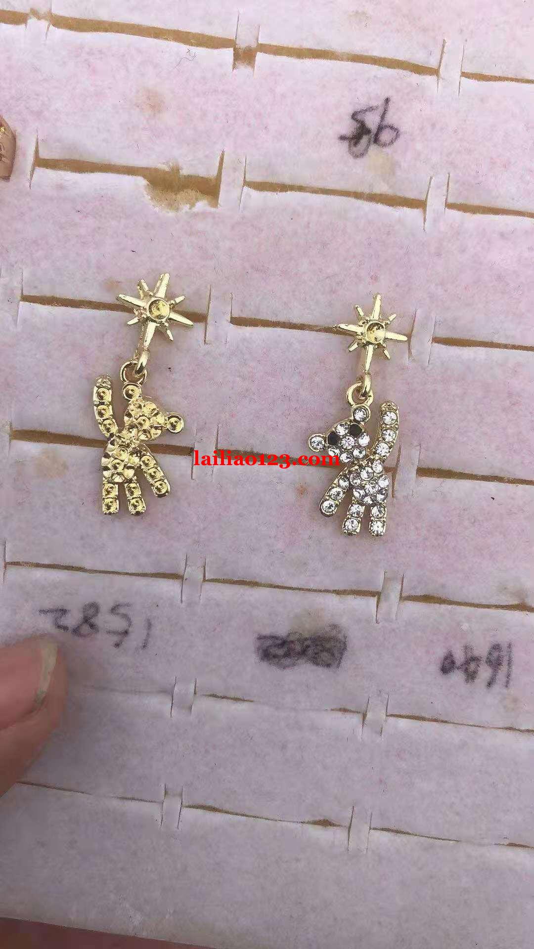 找点钻加工厂吗，现金结账，长期合作