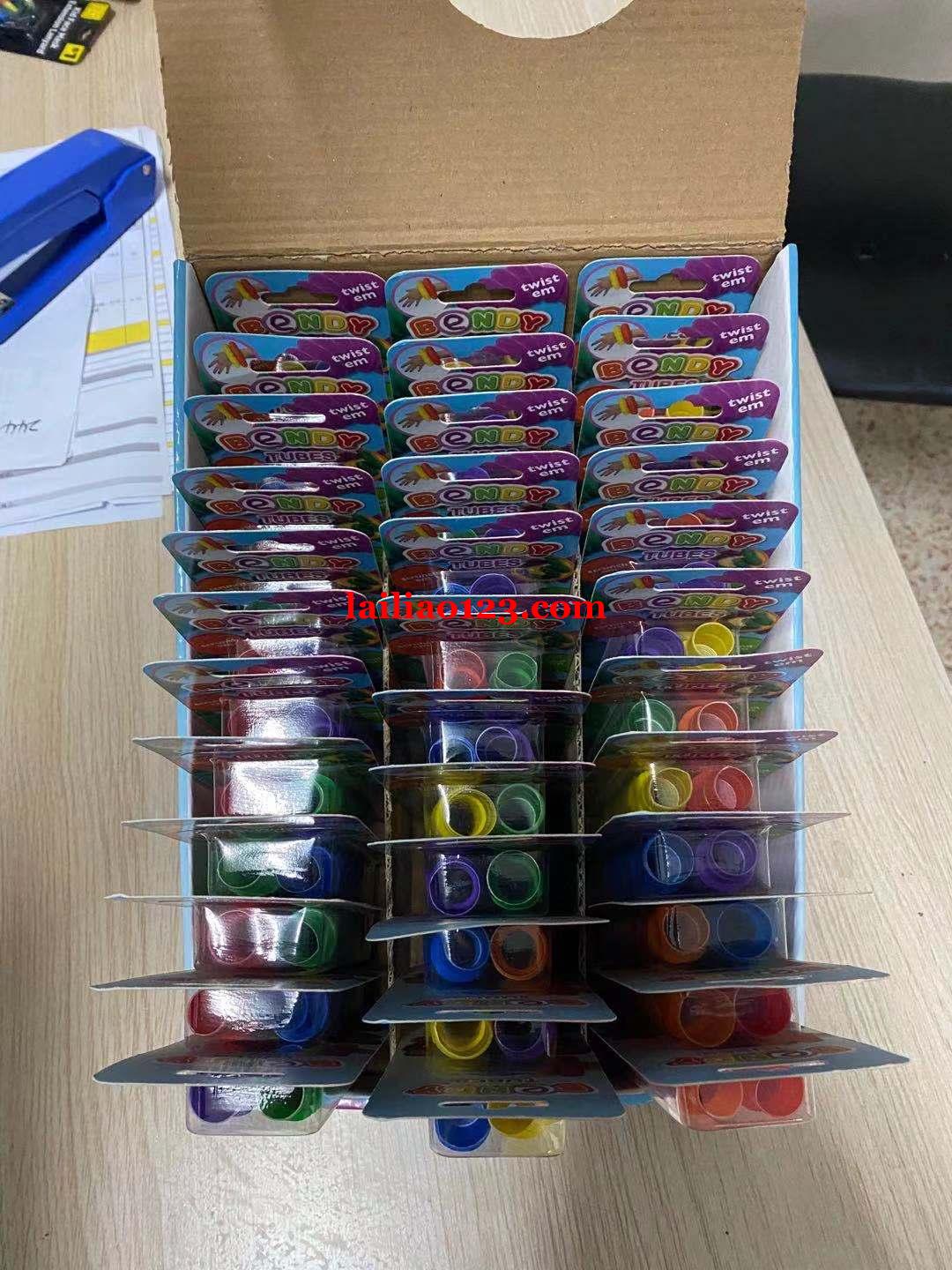 大量手工活订单。找折这个盒子，和装这个货
