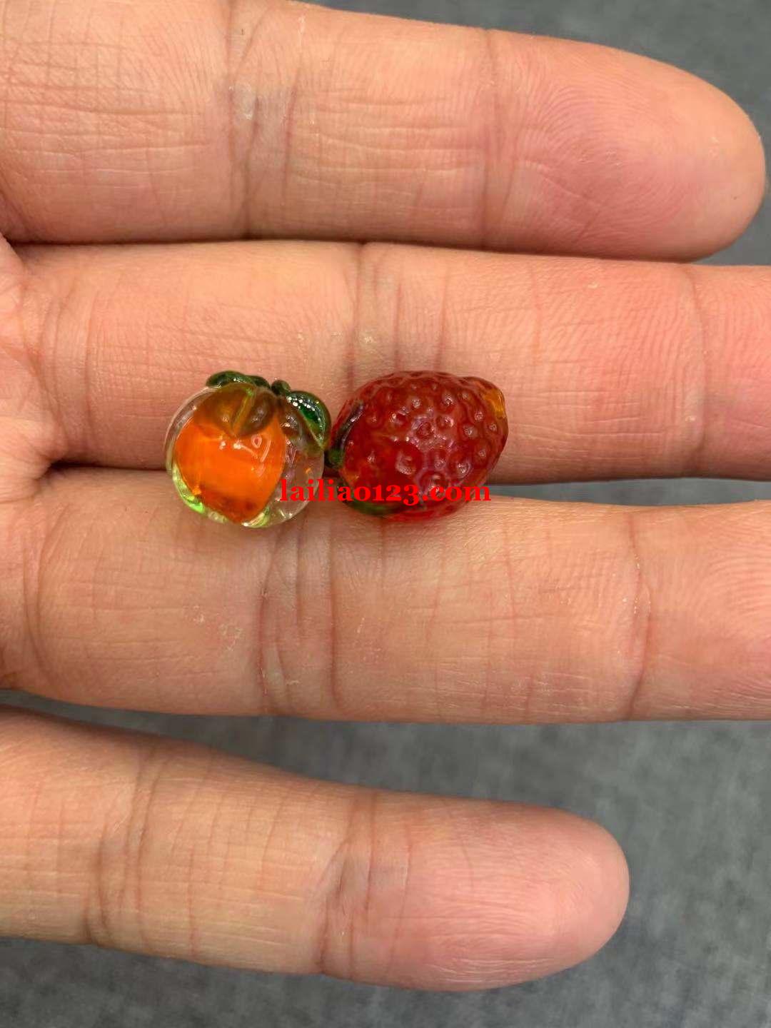 找这几款琉璃珠子，量大，电话联系，长期合