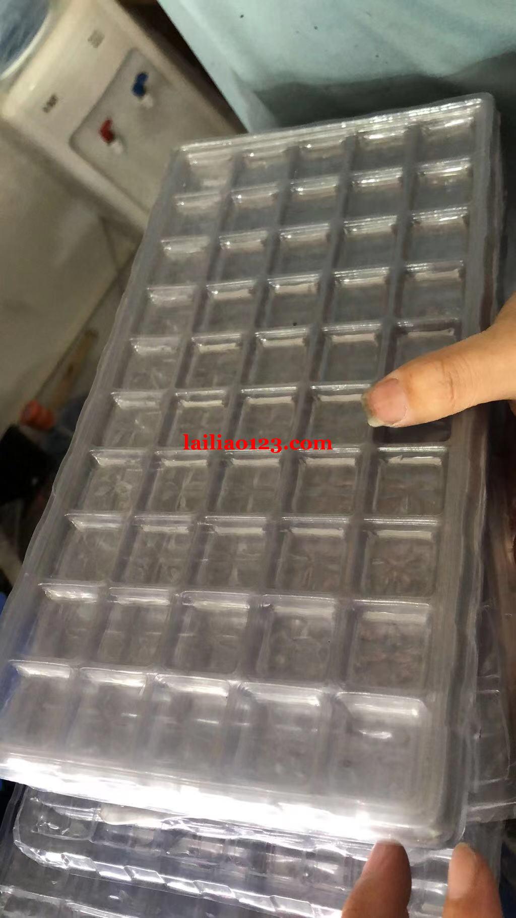 找做这种吸塑的厂家，有差不多尺寸的磨具优