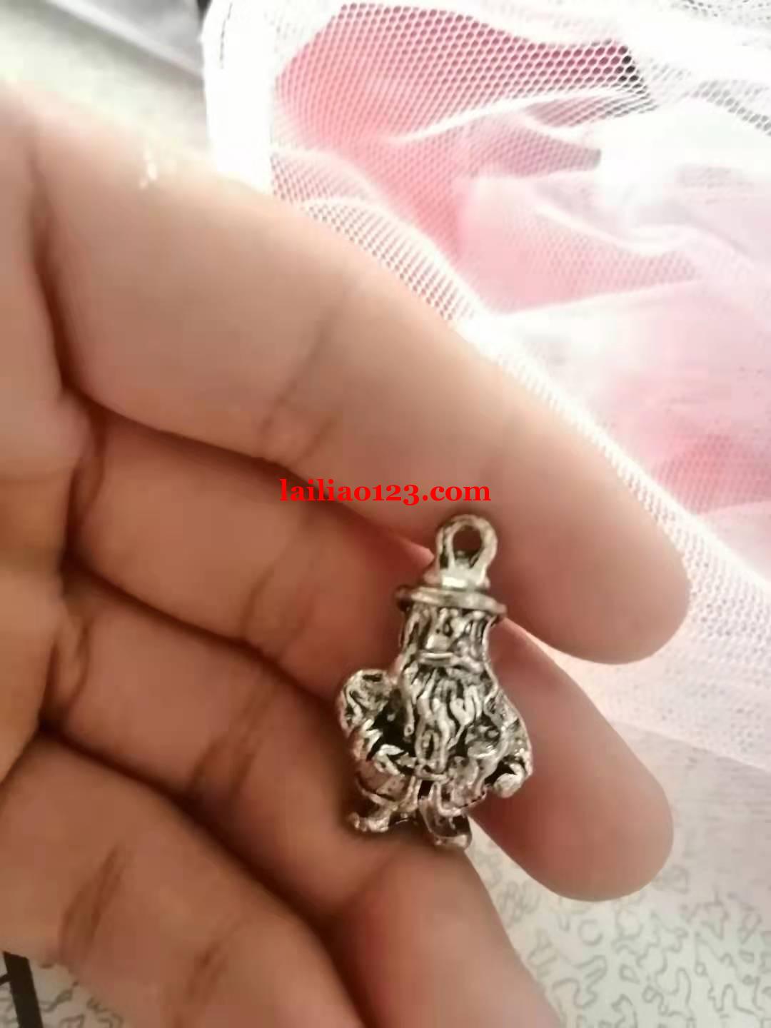 合金饰品订单外发，如图，找做合金的加工厂