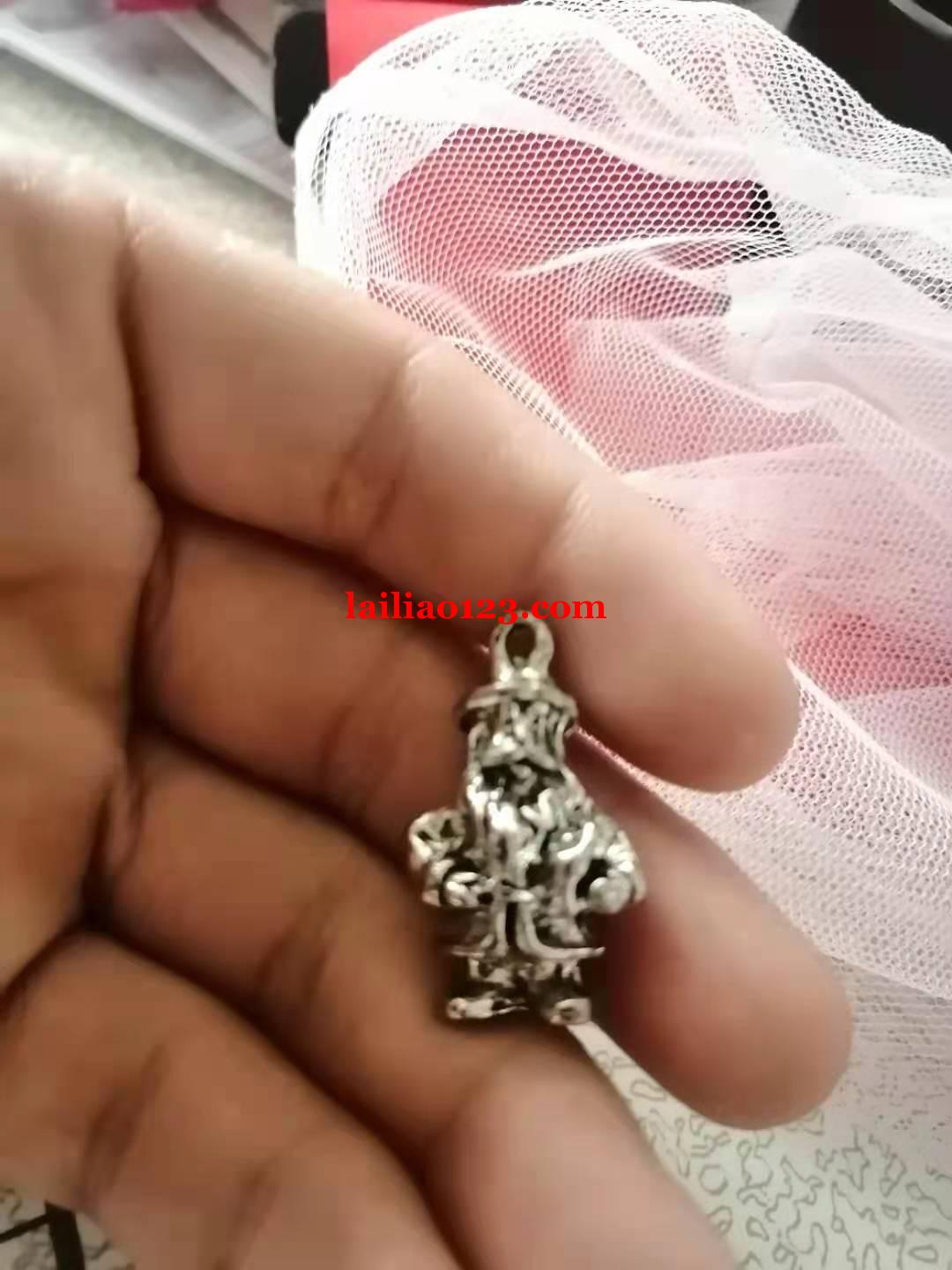 合金饰品订单外发，如图，找做合金的加工厂