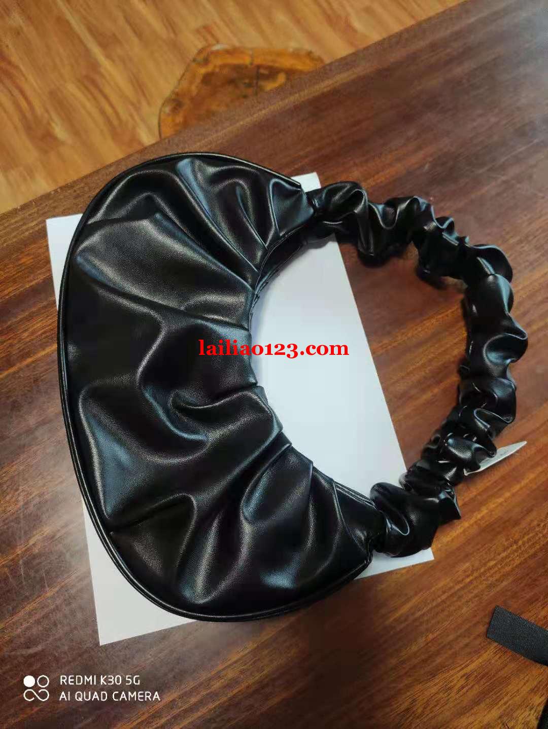 多款箱包订单外发加工，寻找箱包加工厂，量