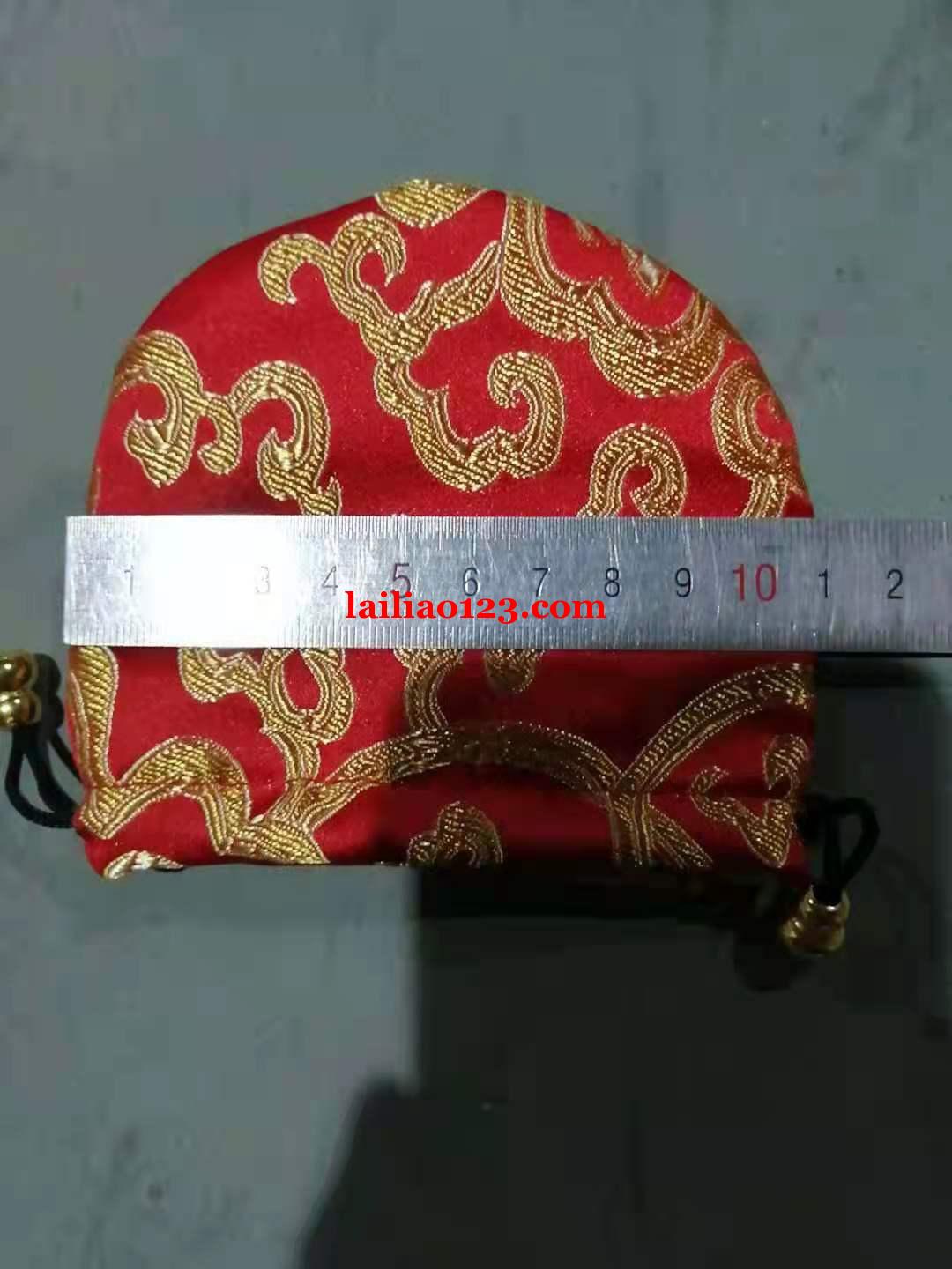 如图，找此款珠子，数量8万颗，有的联系我