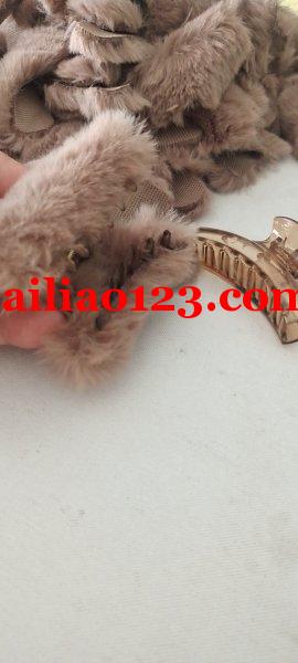 有手工活订单，打胶枪包夹子的有人做吗？只