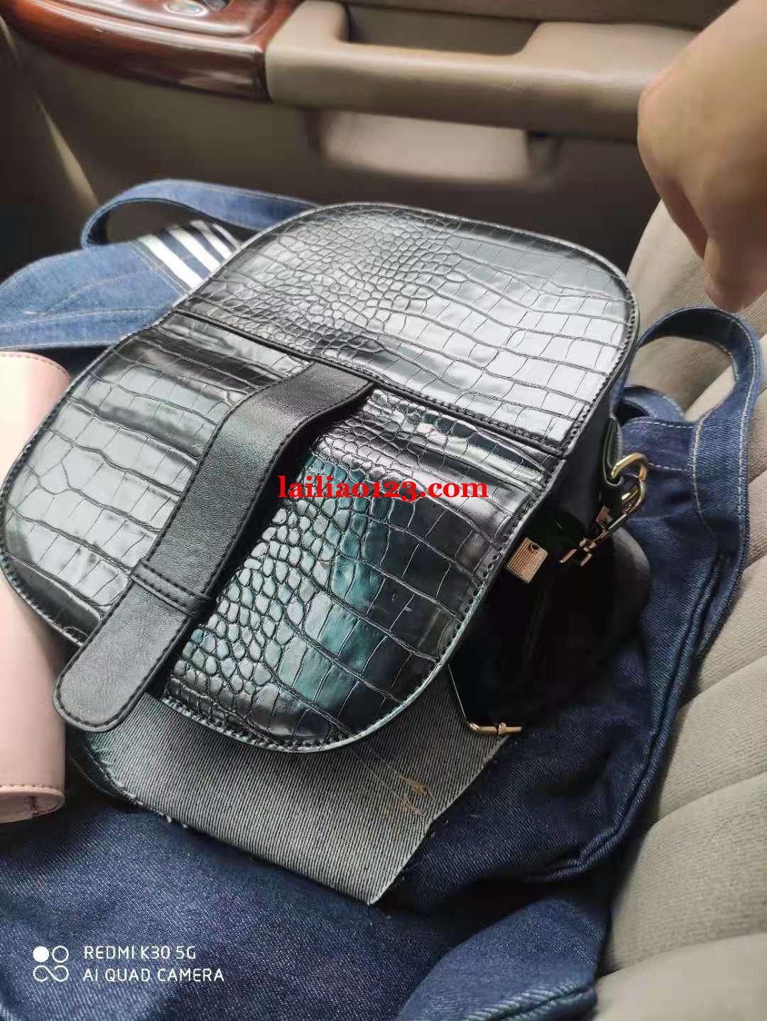 如图箱包订单外发加工，找义乌附近的工厂，