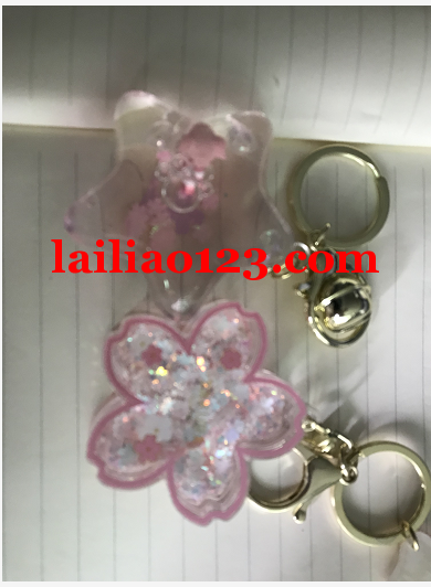 如图，有可以做这个入油的亚克力吊坠的工厂