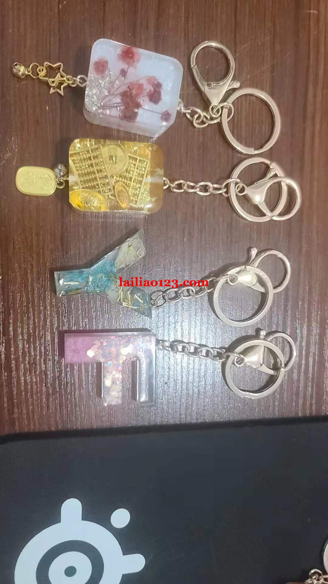 钥匙扣订单，寻找工厂，找能做图片中这种材