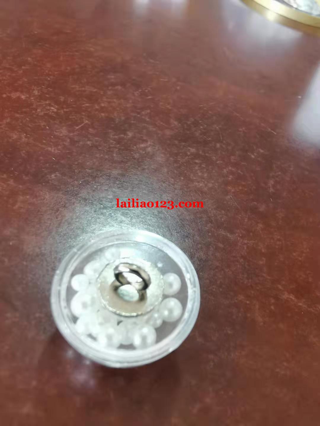 如图，寻找找这个货，谁家有卖，底部这个，