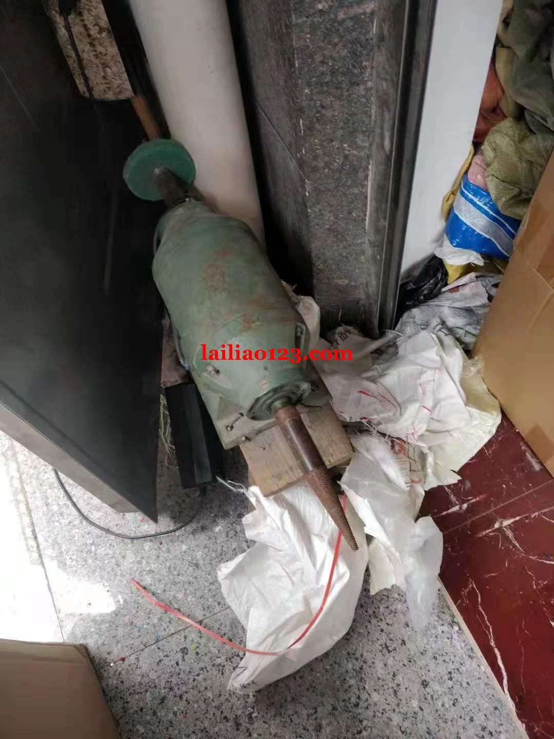 碰焊机抛光机便宜处理，有需要的联系我
