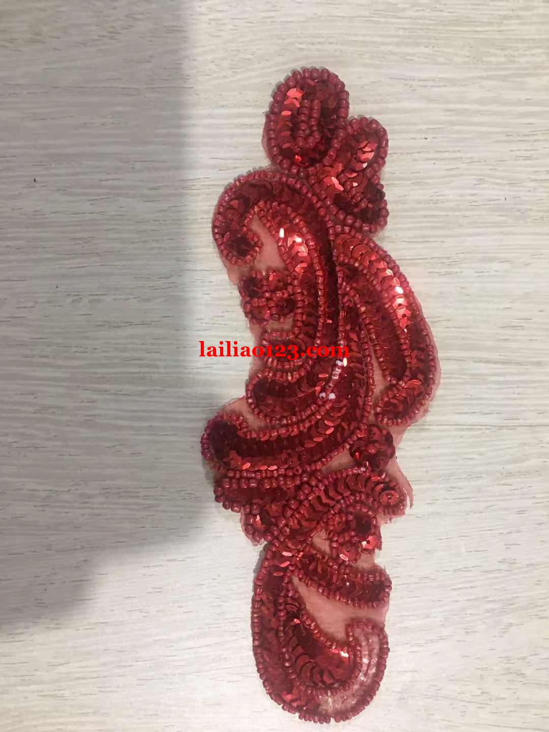 手工钩珠片+串米珠手工活外发，有实单，寻