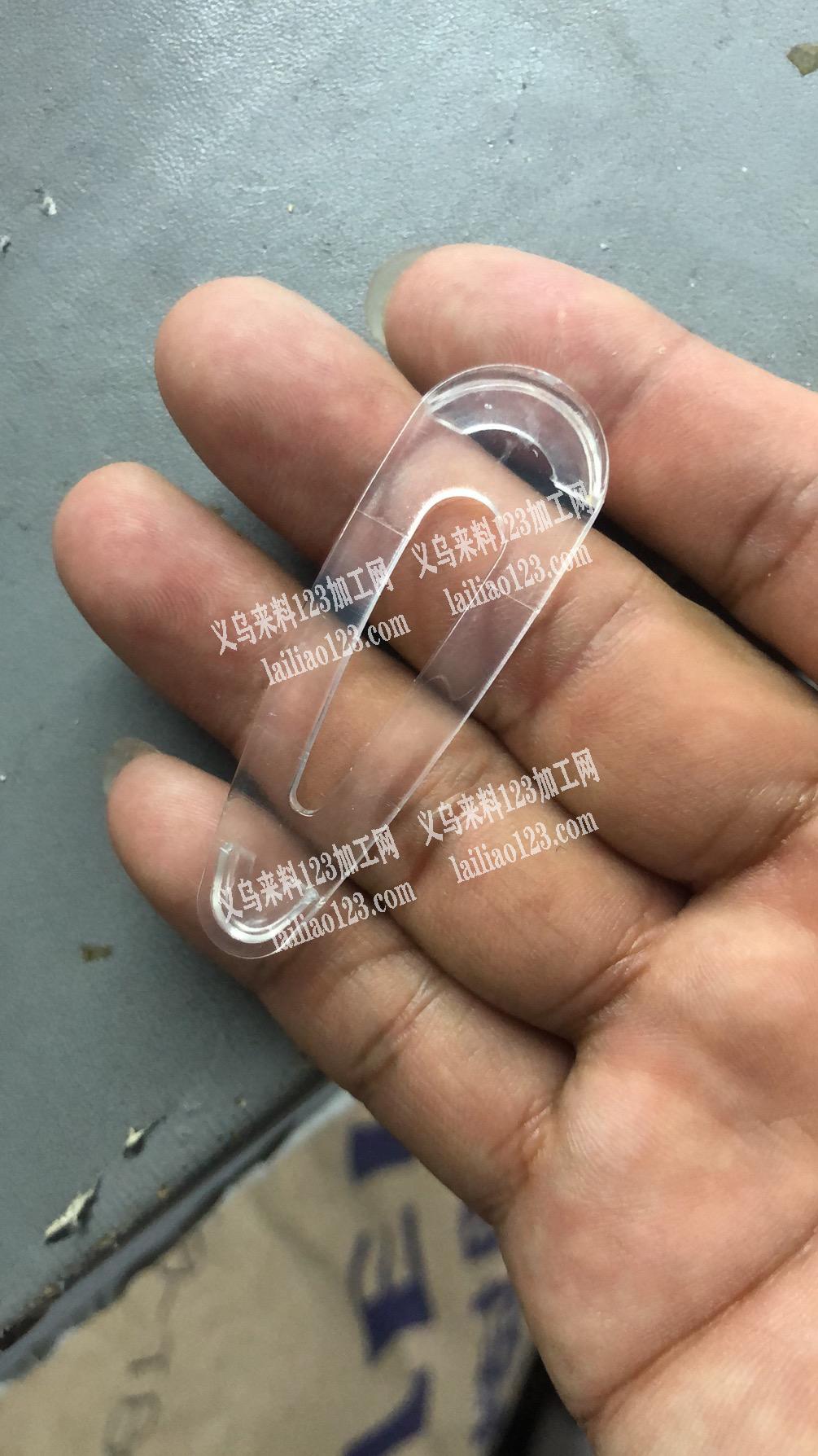 如图，寻找5公分和7公分透明水滴镂空BB