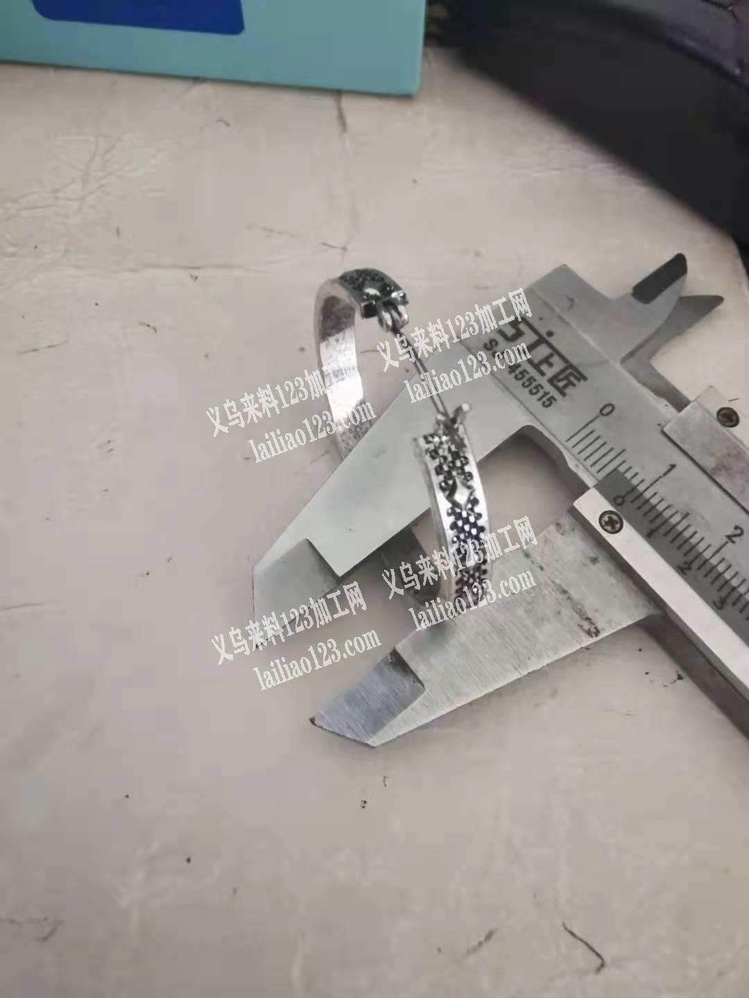 寻找铜耳环厂家联系王先生