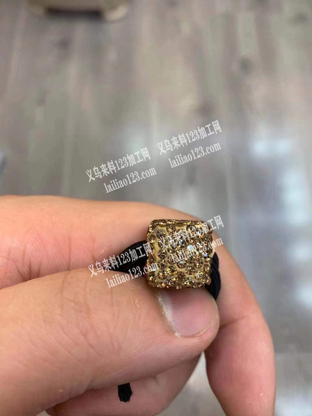 如图，找这个方块钻球，一直在用，谁家有，