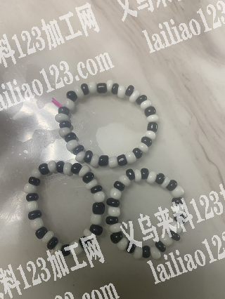 手工活外发，小孩手链弹力线穿35颗珠子左