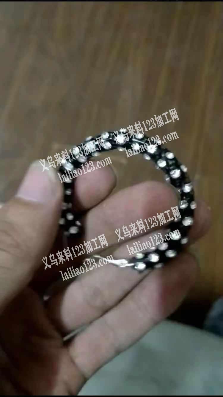 找如图耳环厂家，有货的联系我，联系详谈
