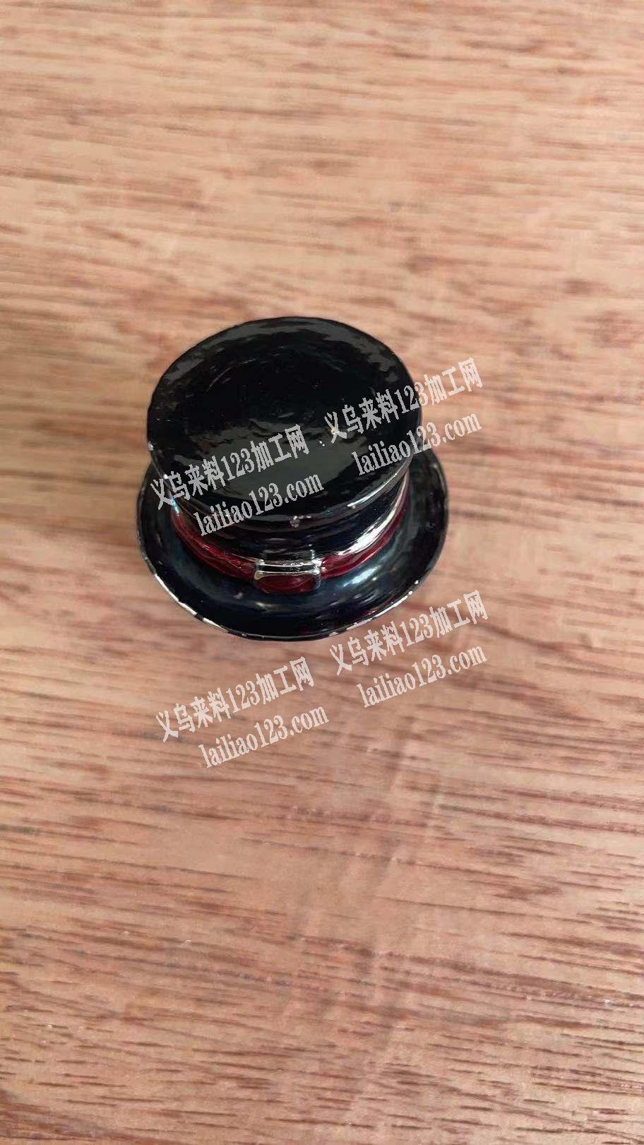 寻找手工画油的工厂、找义乌东阳的，人手要