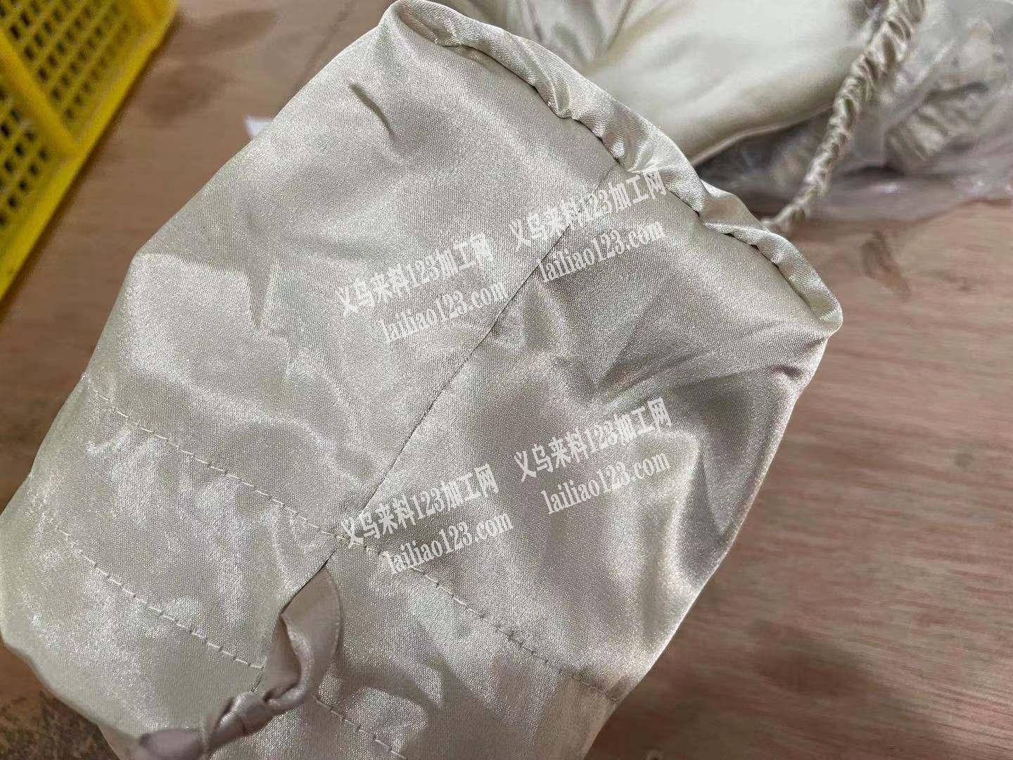 简单布艺束口袋外发加工，找加工厂，有货外
