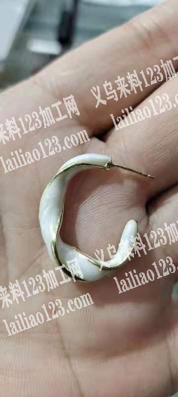 滴油外发，找荷叶塘附近的滴油加工厂。10
