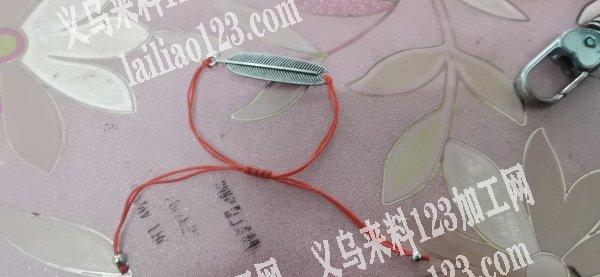 如图，寻找手工编织的加工厂，是专业工厂的