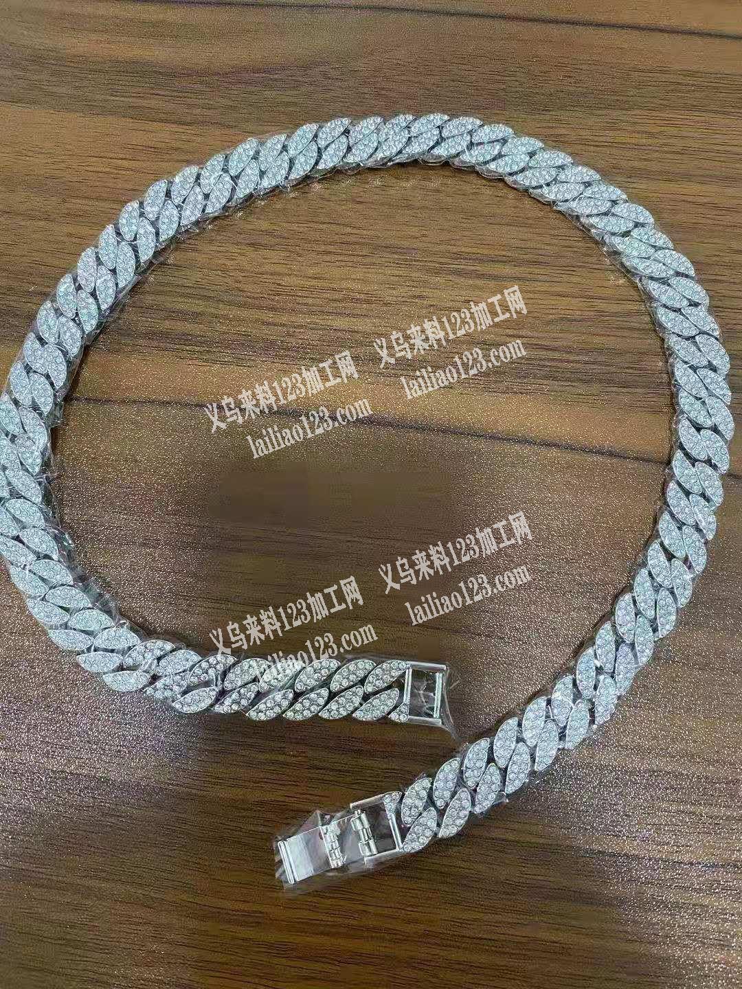 有点钻订单，现有外发点钻50万颗，急，能