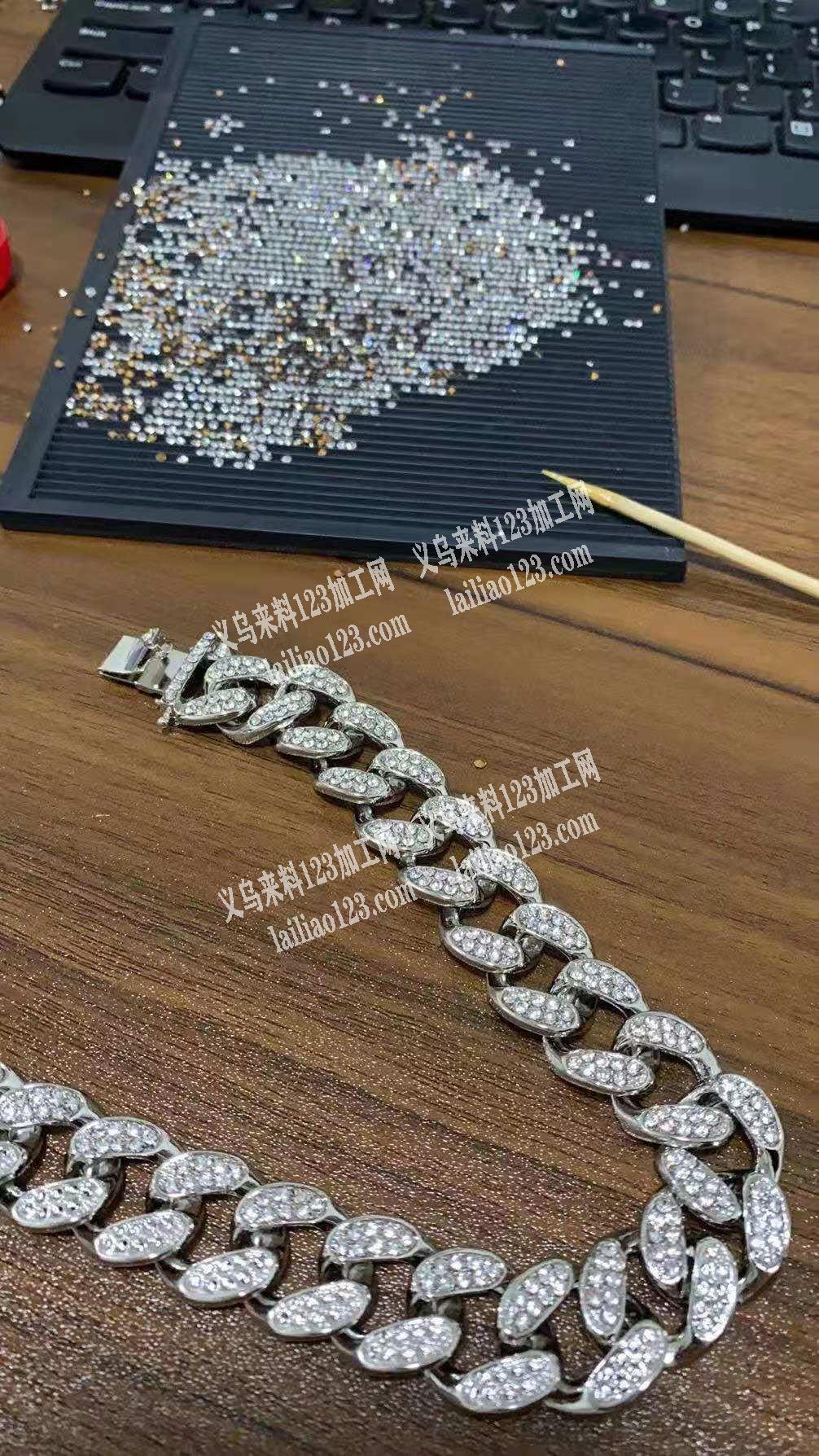 有点钻订单，现有外发点钻50万颗，急，能