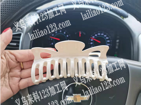 爪夹订单，如图，需要注塑和喷漆一起的工厂