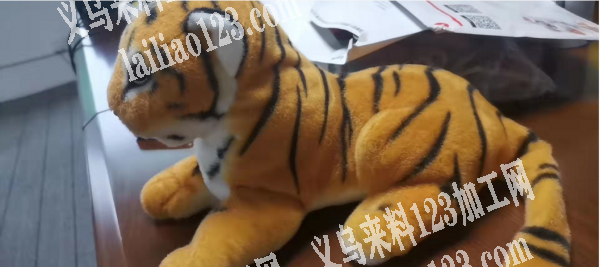 如图毛绒玩具外发加工，寻找加工厂。可以做