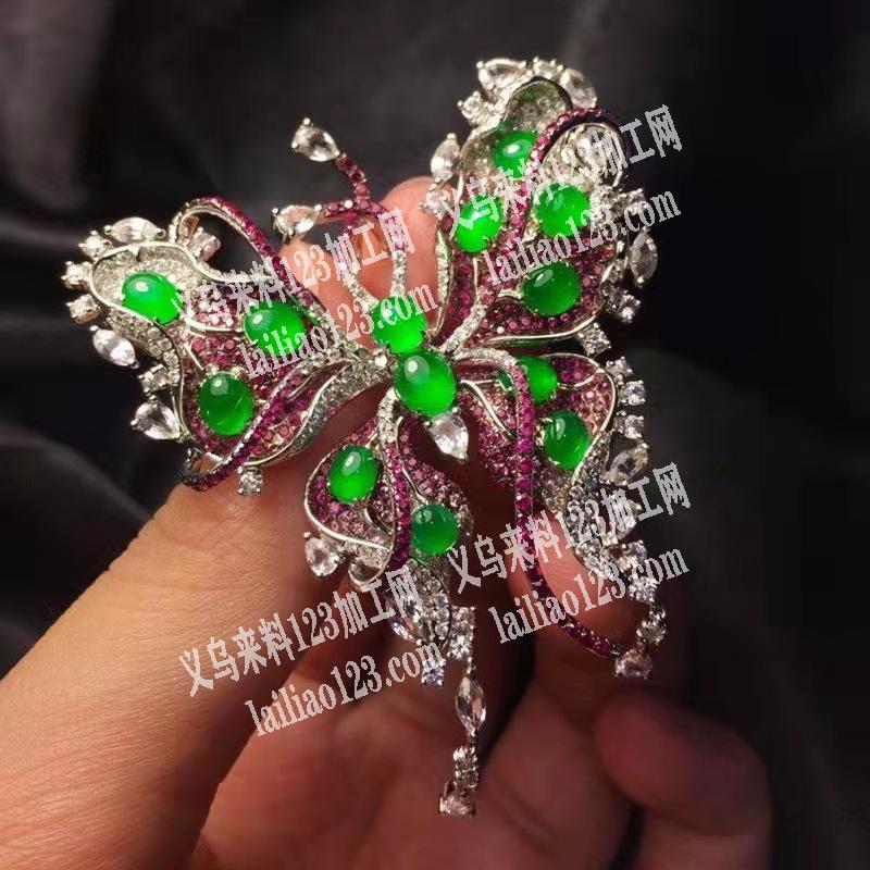 如图，有做过这几款的有版胸针工厂联系我，