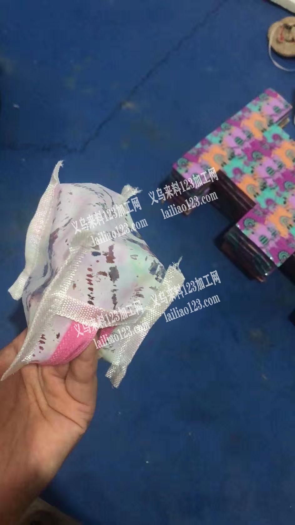 15万包包来料加工，如图，数量有15万个