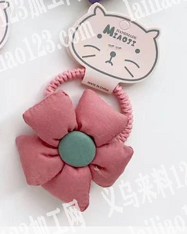 采购如图布艺花朵，里面是太空棉的，有货的