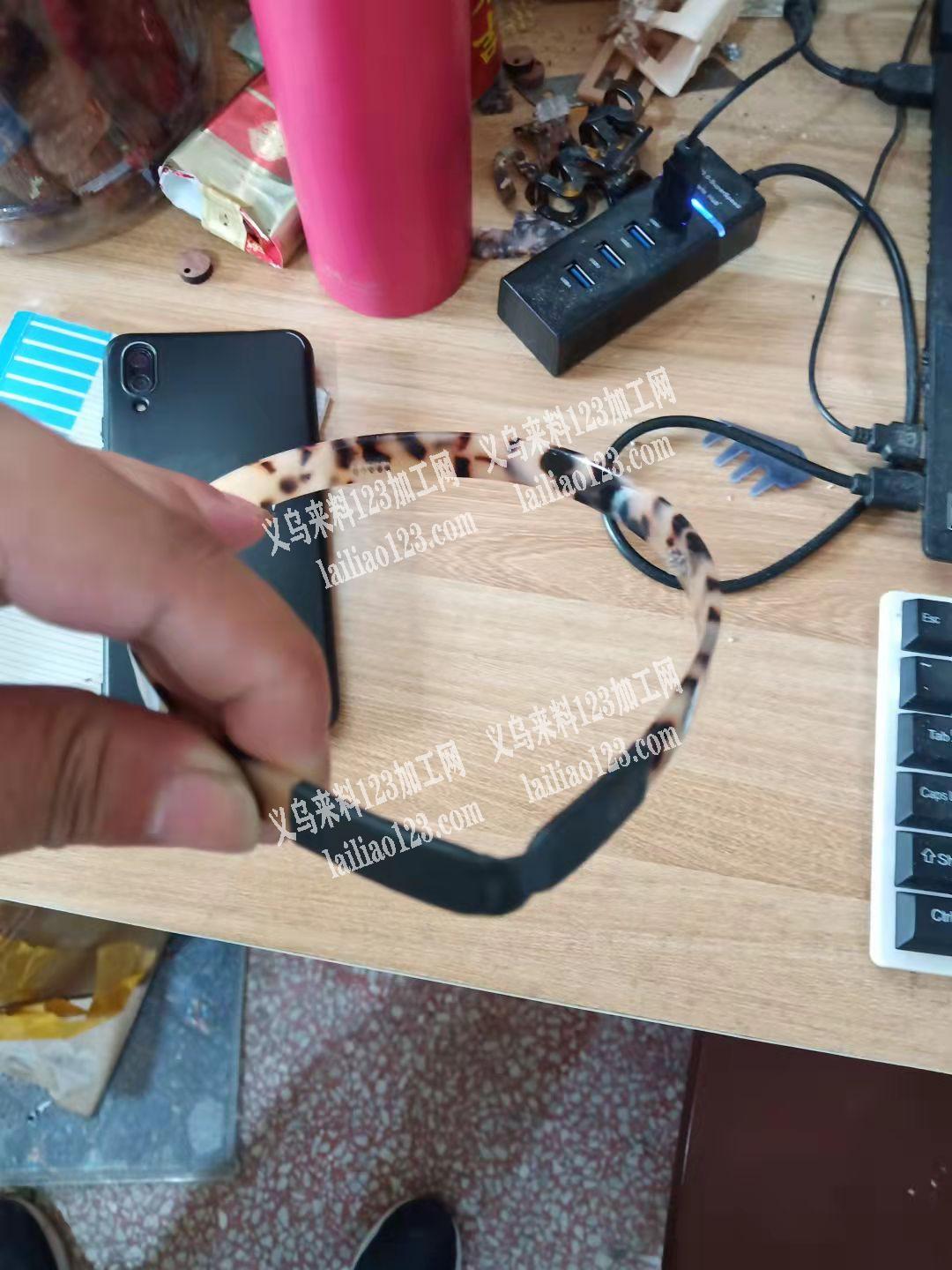如图，寻找头箍用的发齿，有货的联系我