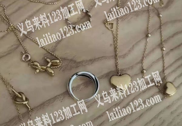 不锈钢或者钛钢项链吊坠订单寻找厂家，如图
