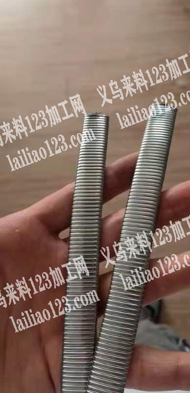 如图，弹簧链条外发电镀加工，找滚镀弹簧链