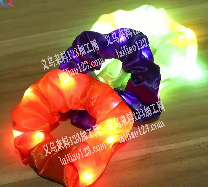 这款货里面的灯带谁家有联系我