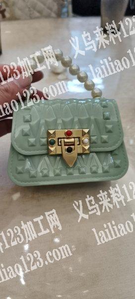 求购果冻包工厂，联系详谈