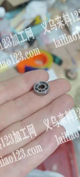 找指尖陀螺轴承，外径13mm内径5mm厚