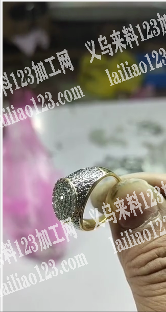 如图，寻找可以画双色油漆的厂家，电话联系
